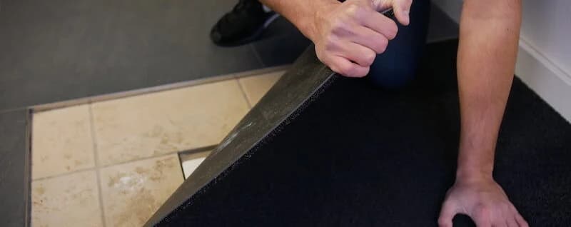 DIY: Wykonaj właz rewizyjny z twardego PVC - Zobacz nasz plan krok po kroku